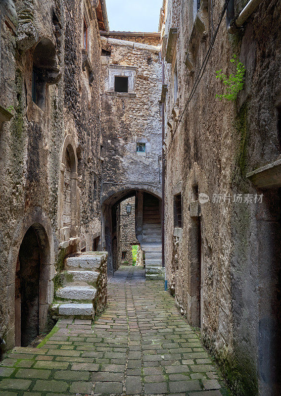 Castelvecchio Calvisio小巷，Abruzzi意大利